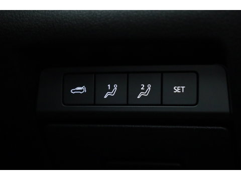 Mazda CX-30 2.0 e-SkyActiv-G M Hybrid Nagisa | Rijklaar! | HUD | Adapt. Cruise | Memory | Camera | All Seasons | Apple CarPlay | Keyless