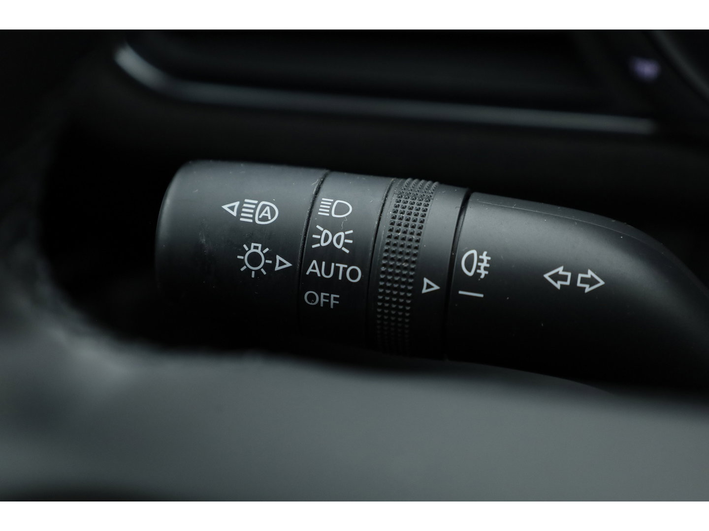 Mazda CX-30 2.0 e-SkyActiv-G M Hybrid Nagisa | Rijklaar! | HUD | Adapt. Cruise | Memory | Camera | All Seasons | Apple CarPlay | Keyless