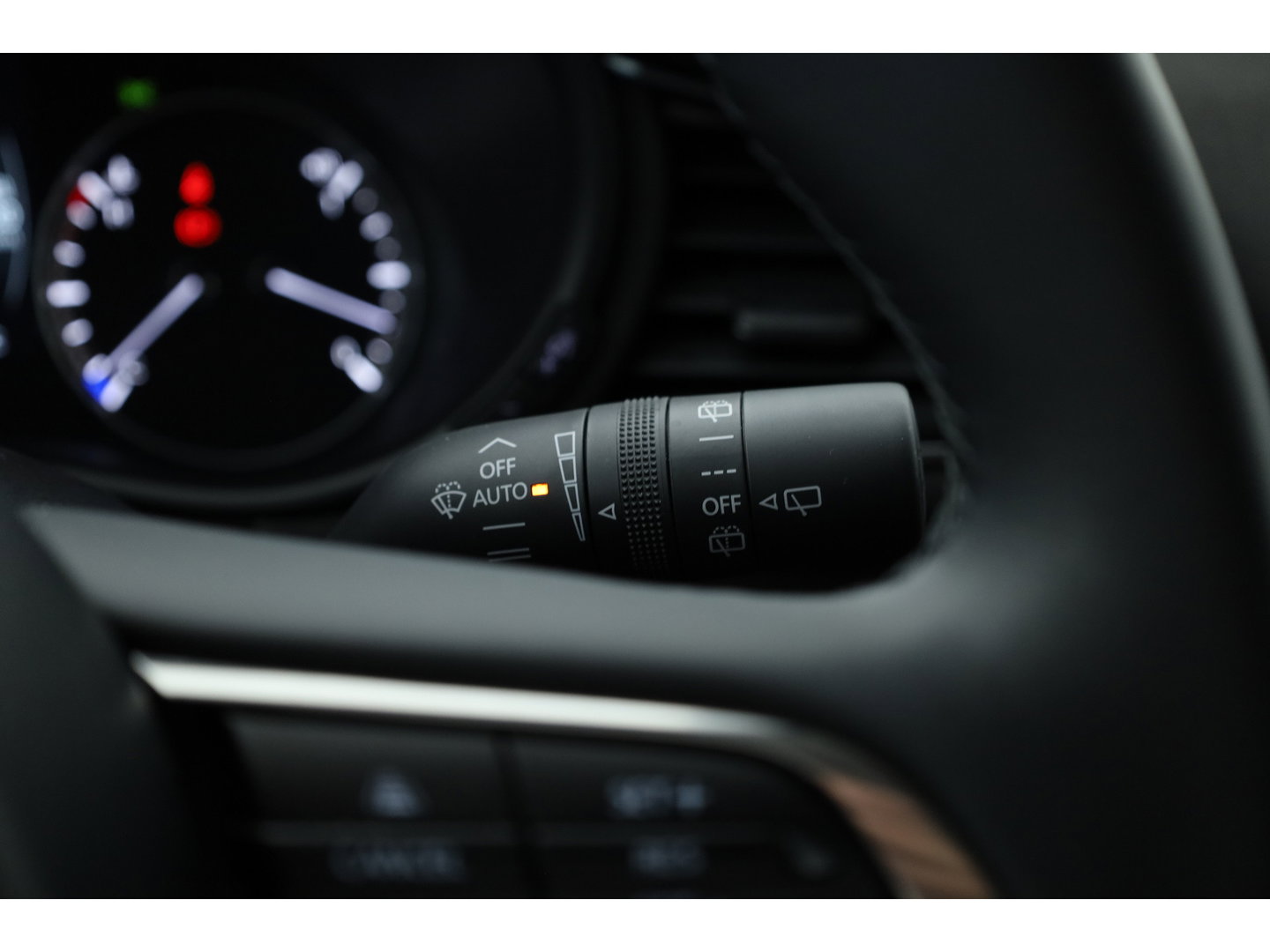 Mazda CX-30 2.0 e-SkyActiv-G M Hybrid Nagisa | Rijklaar! | HUD | Adapt. Cruise | Memory | Camera | All Seasons | Apple CarPlay | Keyless