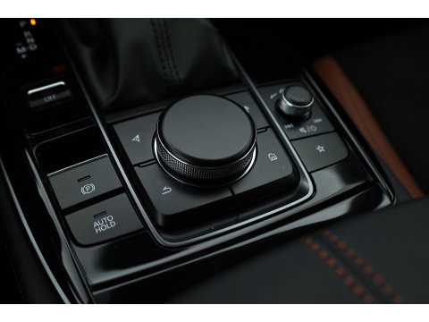 Mazda CX-30 2.0 e-SkyActiv-G M Hybrid Nagisa | Rijklaar! | HUD | Adapt. Cruise | Memory | Camera | All Seasons | Apple CarPlay | Keyless