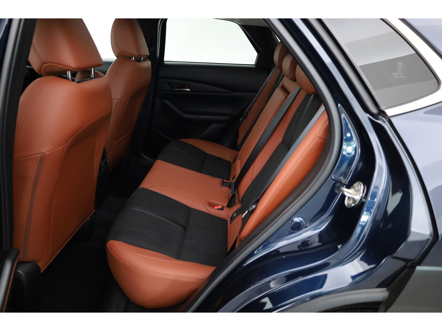 Mazda CX-30 2.0 e-SkyActiv-G M Hybrid Nagisa | Rijklaar! | HUD | Adapt. Cruise | Memory | Camera | All Seasons | Apple CarPlay | Keyless