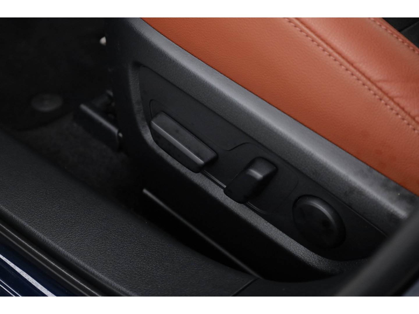 Mazda CX-30 2.0 e-SkyActiv-G M Hybrid Nagisa | Rijklaar! | HUD | Adapt. Cruise | Memory | Camera | All Seasons | Apple CarPlay | Keyless