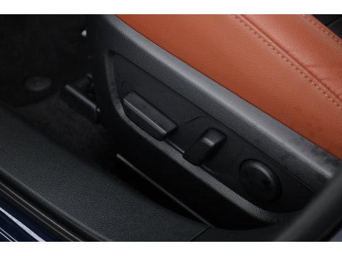 Mazda CX-30 2.0 e-SkyActiv-G M Hybrid Nagisa | Rijklaar! | HUD | Adapt. Cruise | Memory | Camera | All Seasons | Apple CarPlay | Keyless