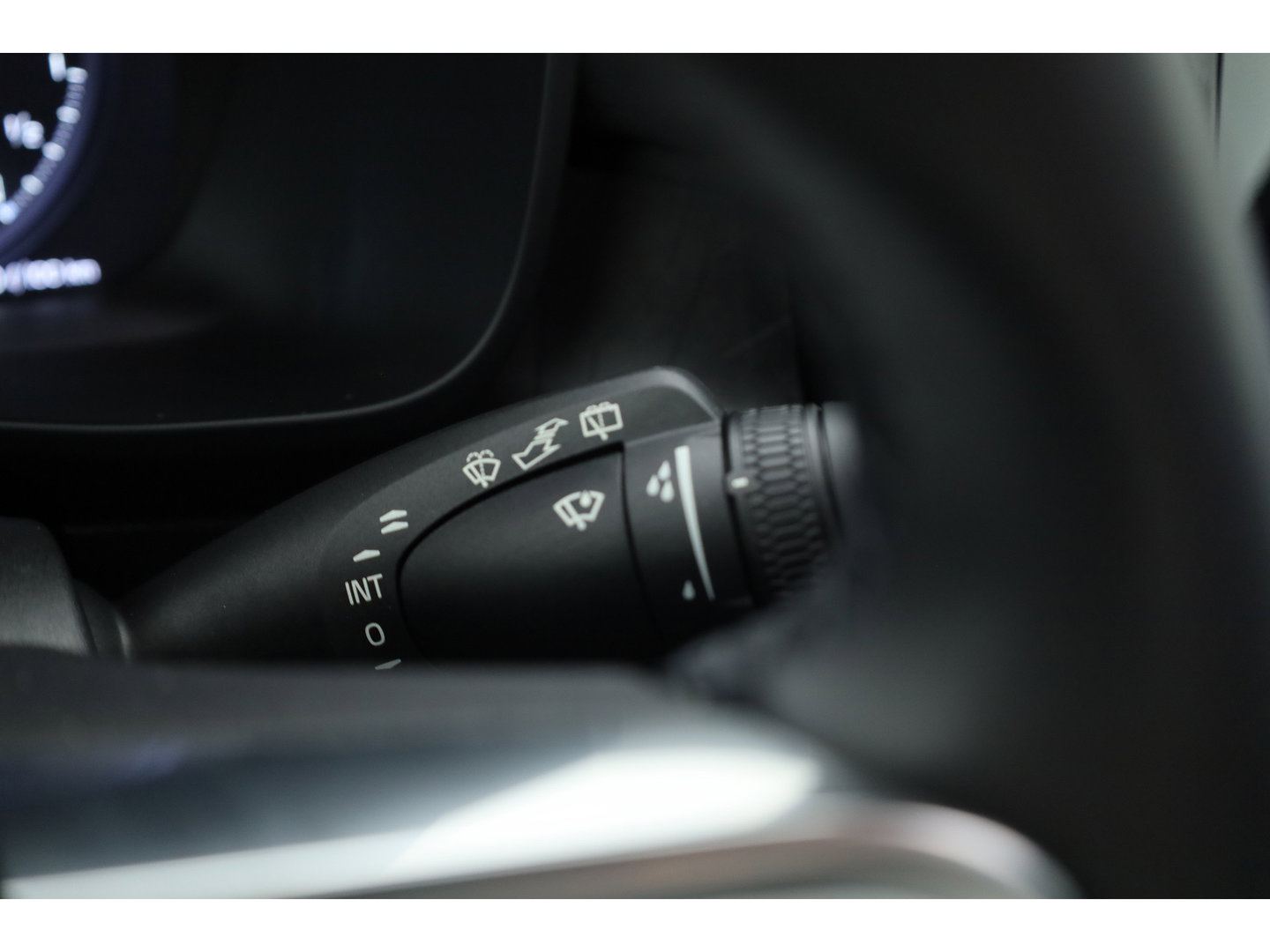 Volvo XC40 1.5 T4 Plug-in hybrid Plus Dark | Pano | Leder | Camera | Stoel- Stuurverw. | Cruise Ctrl. | Apple CarPlay | Navi