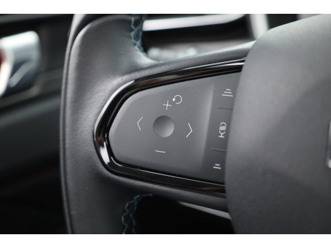 Lynk & Co 01 1.5 | Pano | Apple CarPlay | Keyless | Adapt. Cruise | Dodehoek. | 360cam. | Infinity Audio |