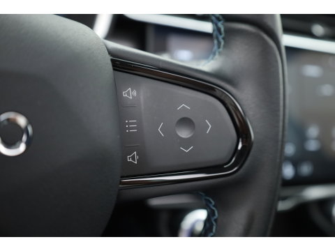 Lynk & Co 01 1.5 | Pano | Apple CarPlay | Keyless | Adapt. Cruise | Dodehoek. | 360cam. | Infinity Audio |