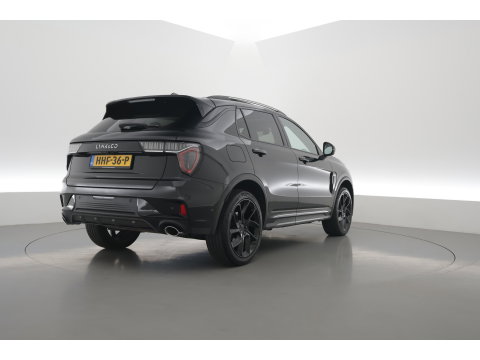 Lynk & Co 01 1.5 | Pano | Apple CarPlay | Keyless | Adapt. Cruise | Dodehoek. | 360cam. | Infinity Audio |