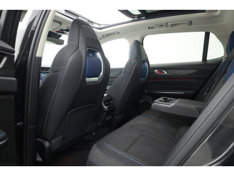 Lynk & Co 01 1.5 | Pano | Apple CarPlay | Keyless | Adapt. Cruise | Dodehoek. | 360cam. | Infinity Audio |