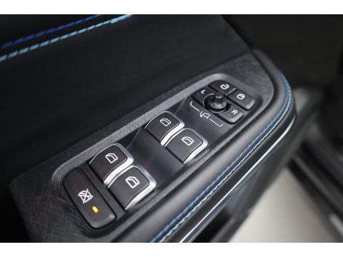 Lynk & Co 01 1.5 | Pano | Apple CarPlay | Keyless | Adapt. Cruise | Dodehoek. | 360cam. | Infinity Audio |