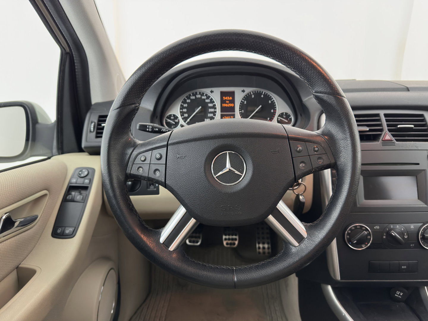 Mercedes-Benz B-Klasse 160 BlueEFFICIENCY Business Class *LEATHER | AIRCO | CRUISE | COMFORT-SEATS | 17''ALU*