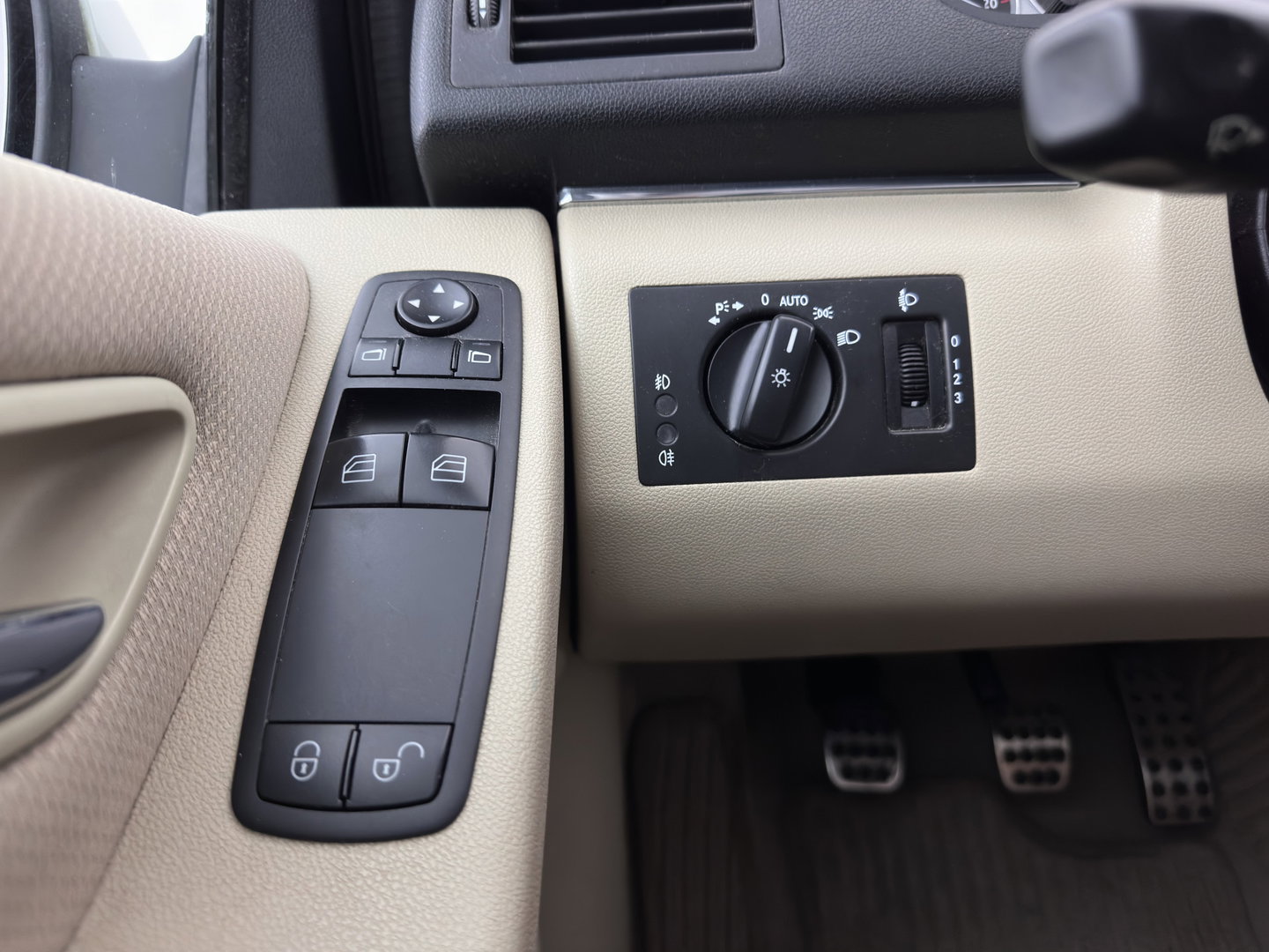 Mercedes-Benz B-Klasse 160 BlueEFFICIENCY Business Class *LEATHER | AIRCO | CRUISE | COMFORT-SEATS | 17''ALU*