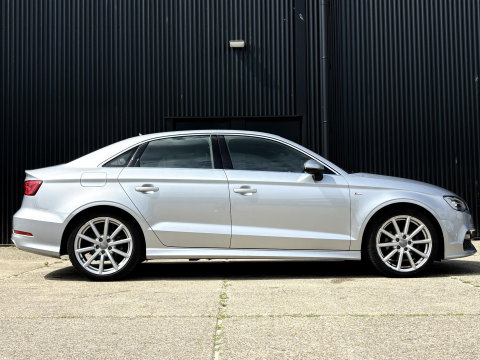 Audi A3 Limousine 1.4 TFSI | LMV | 150PK | TREKHAAK | LED | NETTE AUTO | ** INTERIEUR VOLGT ** | CoD AMBITION PRO LINE S | 3x S LINE
