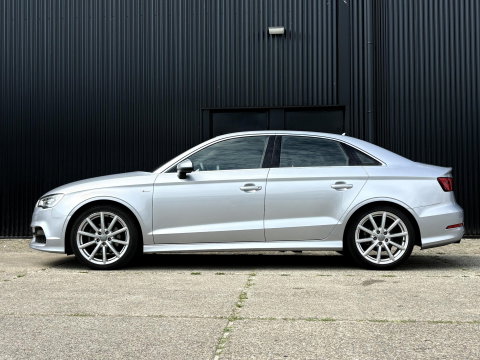 Audi A3 Limousine 1.4 TFSI | LMV | 150PK | TREKHAAK | LED | NETTE AUTO | ** INTERIEUR VOLGT ** | CoD AMBITION PRO LINE S | 3x S LINE