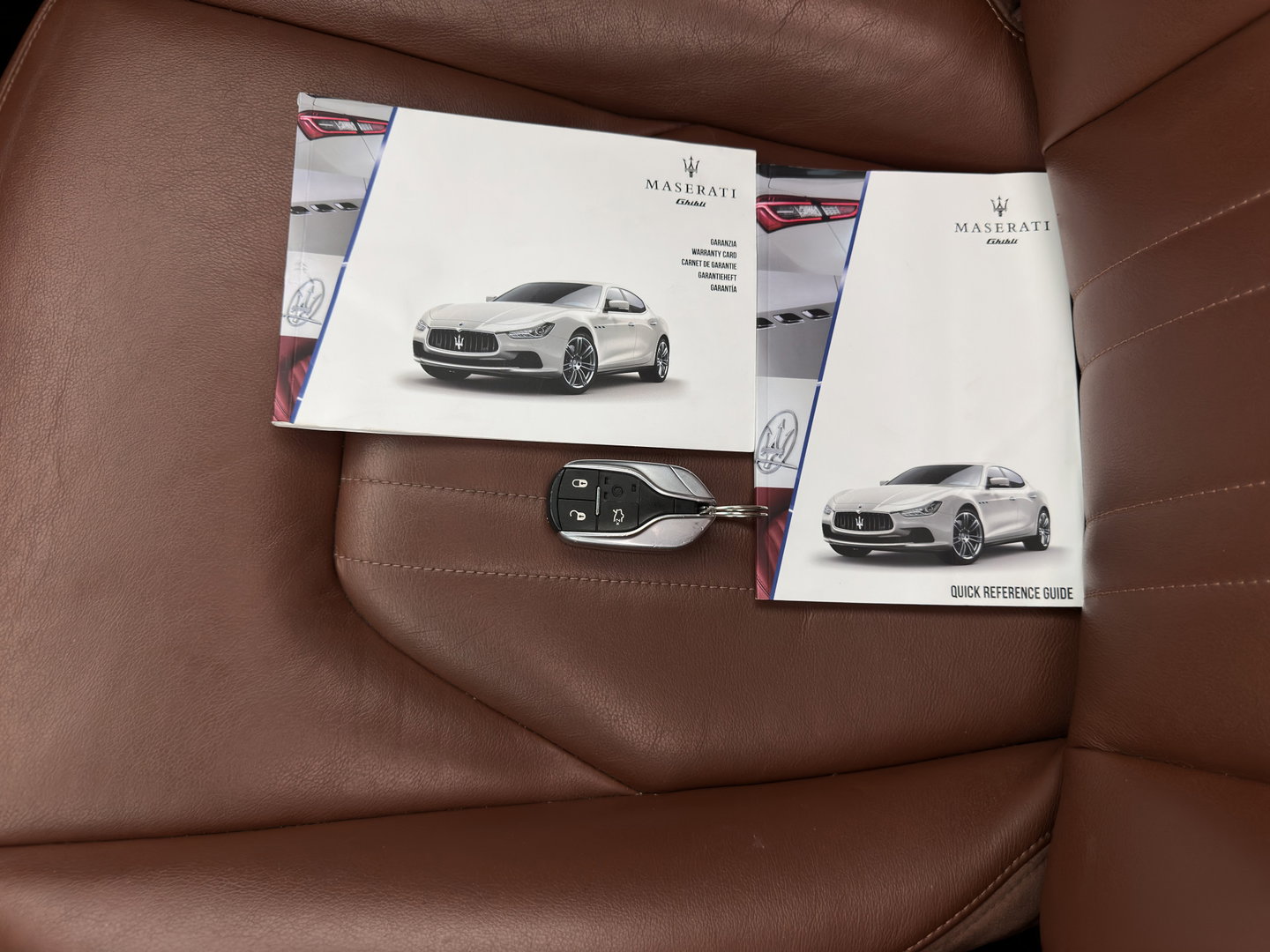 Maserati Ghibli 3.0 V6 D Aut. *PANO | LEATHER | XENON | MEMORY-PACK | CAMERA | KEYLESS | NAVI-FULLMAP | SHIFT-PADDLES | PRIVACY-GLASS | ECC | PDC | CRUISE | 20''ALU*