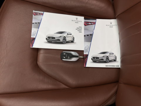 Maserati Ghibli 3.0 V6 D Aut. *PANO | LEATHER | XENON | MEMORY-PACK | CAMERA | KEYLESS | NAVI-FULLMAP | SHIFT-PADDLES | PRIVACY-GLASS | ECC | PDC | CRUISE | 20''ALU*