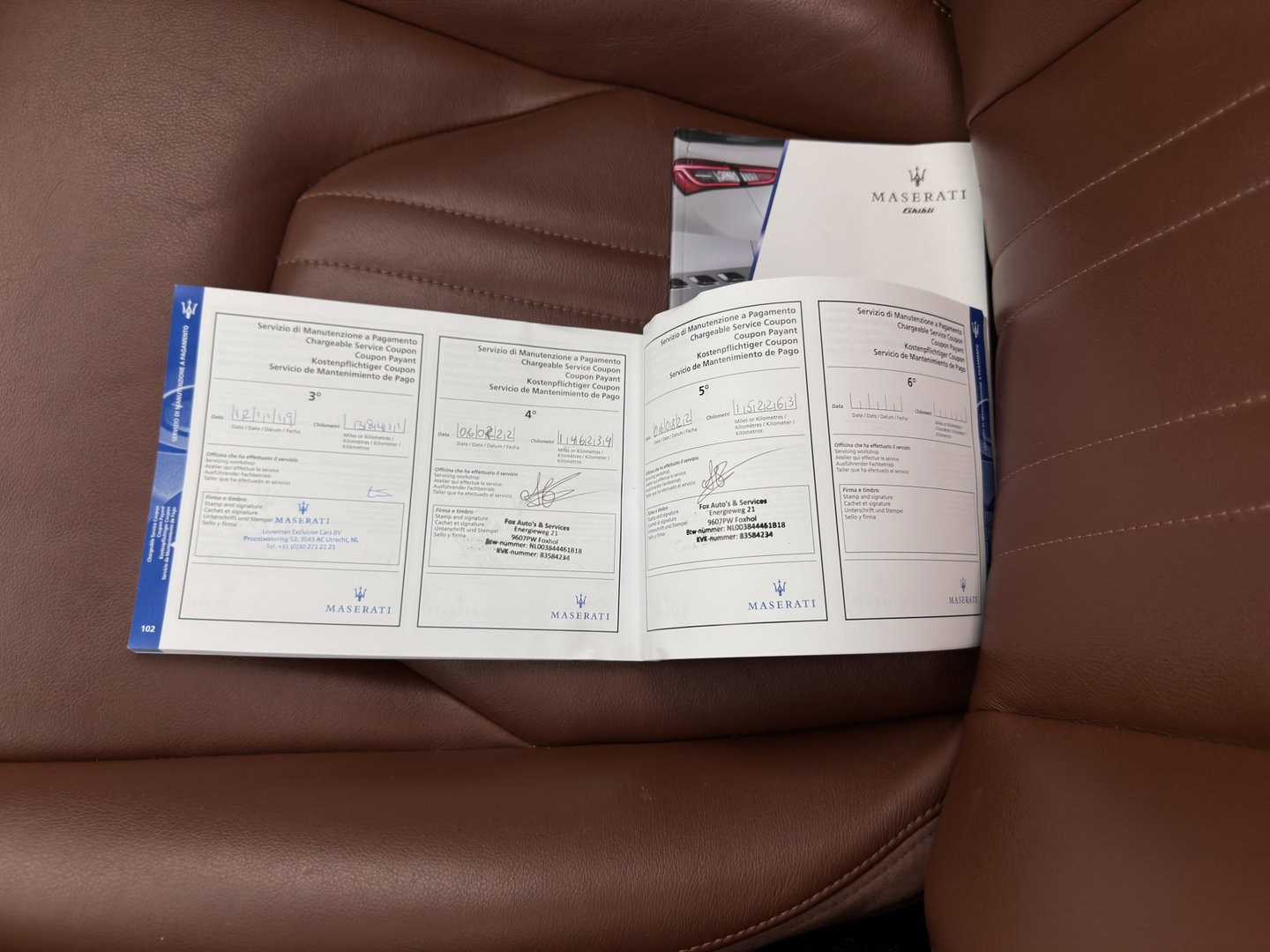 Maserati Ghibli 3.0 V6 D Aut. *PANO | LEATHER | XENON | MEMORY-PACK | CAMERA | KEYLESS | NAVI-FULLMAP | SHIFT-PADDLES | PRIVACY-GLASS | ECC | PDC | CRUISE | 20''ALU*