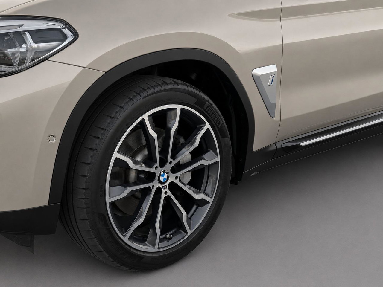 BMW iX3