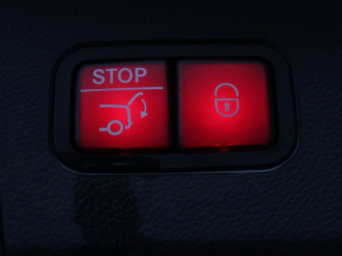 Mercedes-Benz GLC 300e 4MATIC Business Solution AMG | Panoramadak | Leder | 360 camera | Cruise control | Carplay | Sfeerverlichting | Burnmeister surround | Climate control |