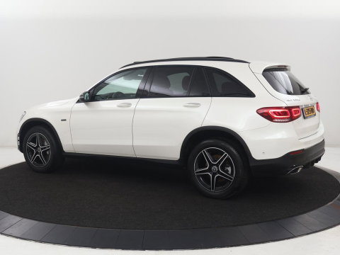 Mercedes-Benz GLC 300e 4MATIC Business Solution AMG | Panoramadak | Leder | 360 camera | Cruise control | Carplay | Sfeerverlichting | Burnmeister surround | Climate control |