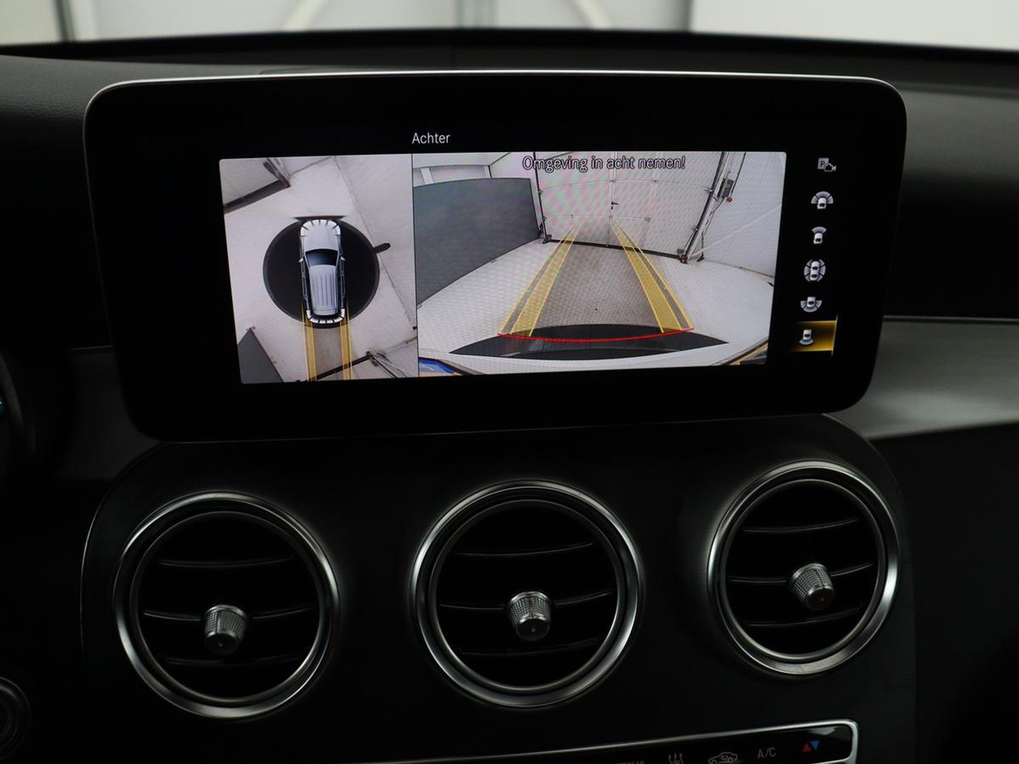 Mercedes-Benz GLC 300e 4MATIC Business Solution AMG | Panoramadak | Leder | 360 camera | Cruise control | Carplay | Sfeerverlichting | Burnmeister surround | Climate control |
