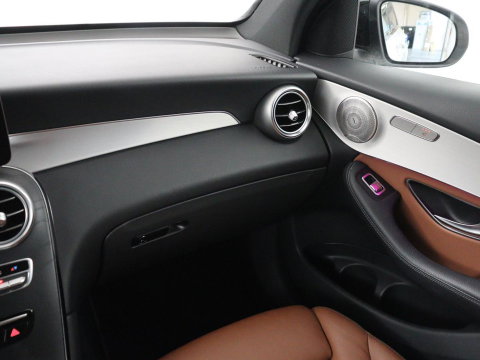 Mercedes-Benz GLC 300e 4MATIC Business Solution AMG | Panoramadak | Leder | 360 camera | Cruise control | Carplay | Sfeerverlichting | Burnmeister surround | Climate control |