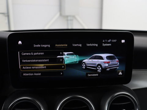 Mercedes-Benz GLC 300e 4MATIC Business Solution AMG | Panoramadak | Leder | 360 camera | Cruise control | Carplay | Sfeerverlichting | Burnmeister surround | Climate control |