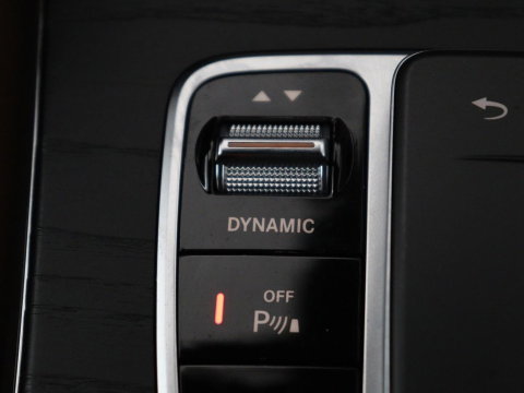 Mercedes-Benz GLC 300e 4MATIC Business Solution AMG | Panoramadak | Leder | 360 camera | Cruise control | Carplay | Sfeerverlichting | Burnmeister surround | Climate control |