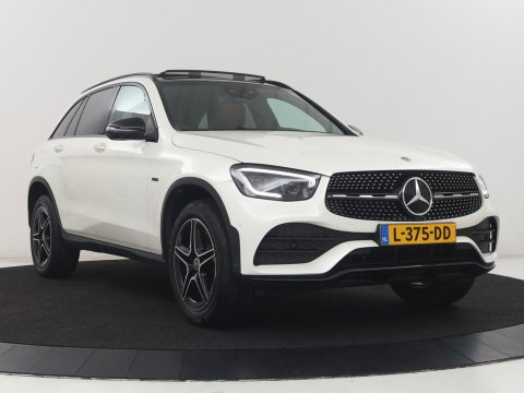 Mercedes-Benz GLC 300e 4MATIC Business Solution AMG | Panoramadak | Leder | 360 camera | Cruise control | Carplay | Sfeerverlichting | Burnmeister surround | Climate control |