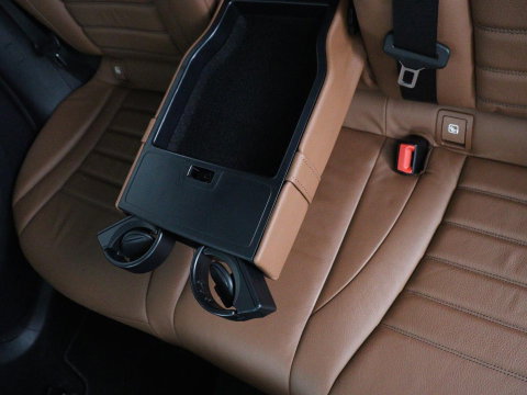 Mercedes-Benz GLC 300e 4MATIC Business Solution AMG | Panoramadak | Leder | 360 camera | Cruise control | Carplay | Sfeerverlichting | Burnmeister surround | Climate control |
