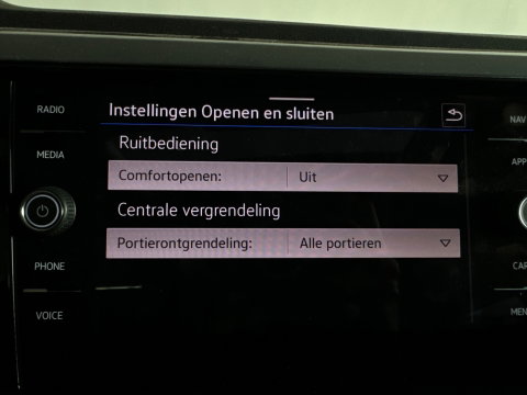 Volkswagen Polo 1.0 TSI R-Line Pano|ACC|Lane Assist|Stoelverwarming|DCC