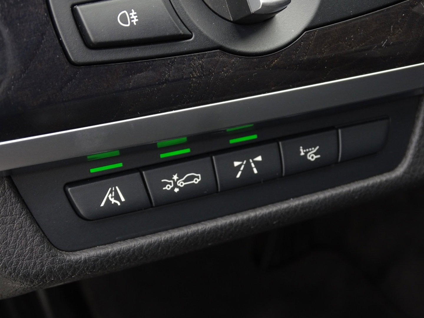 BMW 7 Serie 740i 326PK / High ex. / Individual VIP / softclose / LED