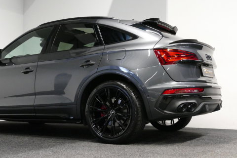 Audi Q5 Sportback 50 TFSI e S edition Competition / S-Line / SQ5 Diffuser / Maxton Design Bodykit V.2 / Panoramadak / Matrix LED / Rondomzichtcamera / Ambienteverlichting / Apple Carplay - Android Auto / Stoelverwarming / Audi Sound System / Dodehoek detectie / A