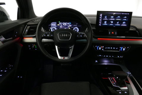 Audi Q5 Sportback 50 TFSI e S edition Competition / S-Line / SQ5 Diffuser / Maxton Design Bodykit V.2 / Panoramadak / Matrix LED / Rondomzichtcamera / Ambienteverlichting / Apple Carplay - Android Auto / Stoelverwarming / Audi Sound System / Dodehoek detectie / A