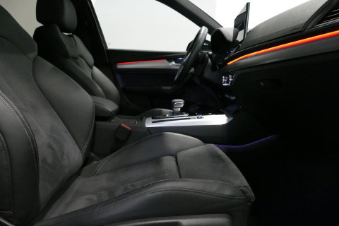 Audi Q5 Sportback 50 TFSI e S edition Competition / S-Line / SQ5 Diffuser / Maxton Design Bodykit V.2 / Panoramadak / Matrix LED / Rondomzichtcamera / Ambienteverlichting / Apple Carplay - Android Auto / Stoelverwarming / Audi Sound System / Dodehoek detectie / A