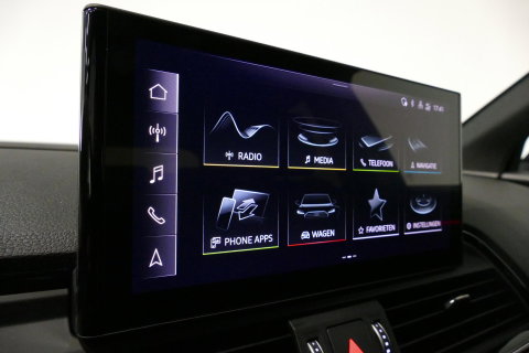 Audi Q5 Sportback 50 TFSI e S edition Competition / S-Line / SQ5 Diffuser / Maxton Design Bodykit V.2 / Panoramadak / Matrix LED / Rondomzichtcamera / Ambienteverlichting / Apple Carplay - Android Auto / Stoelverwarming / Audi Sound System / Dodehoek detectie / A