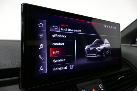 Audi Q5 Sportback 50 TFSI e S edition Competition / S-Line / SQ5 Diffuser / Maxton Design Bodykit V.2 / Panoramadak / Matrix LED / Rondomzichtcamera / Ambienteverlichting / Apple Carplay - Android Auto / Stoelverwarming / Audi Sound System / Dodehoek detectie / A