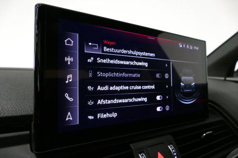Audi Q5 Sportback 50 TFSI e S edition Competition / S-Line / SQ5 Diffuser / Maxton Design Bodykit V.2 / Panoramadak / Matrix LED / Rondomzichtcamera / Ambienteverlichting / Apple Carplay - Android Auto / Stoelverwarming / Audi Sound System / Dodehoek detectie / A