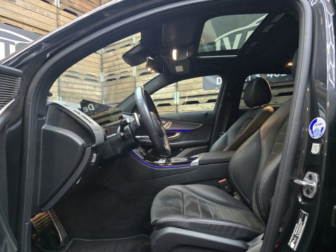 Mercedes-Benz EQC 400 4MATIC AMG Line 80 kWh Pano Advance Clima Cruise 20"LM