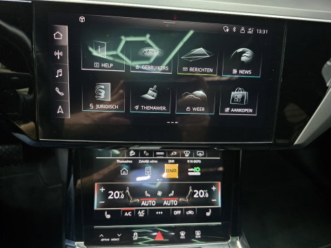 Audi e-tron 55 quattro S edition S-Line 95 kWh Pano HUD Clima LED Trekhaak 20"LM