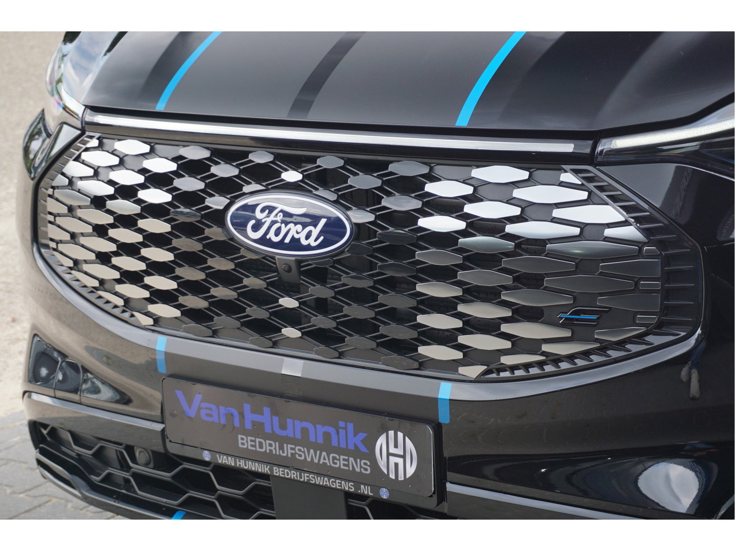 Ford Transit E-Custom 340L 218PK 71KWH Sport AUT Elektrisch Navi, ACC, 360° Cam, Matrix LED, B&O, 19" LM, 2x Schuifdeur!! NR. P05*