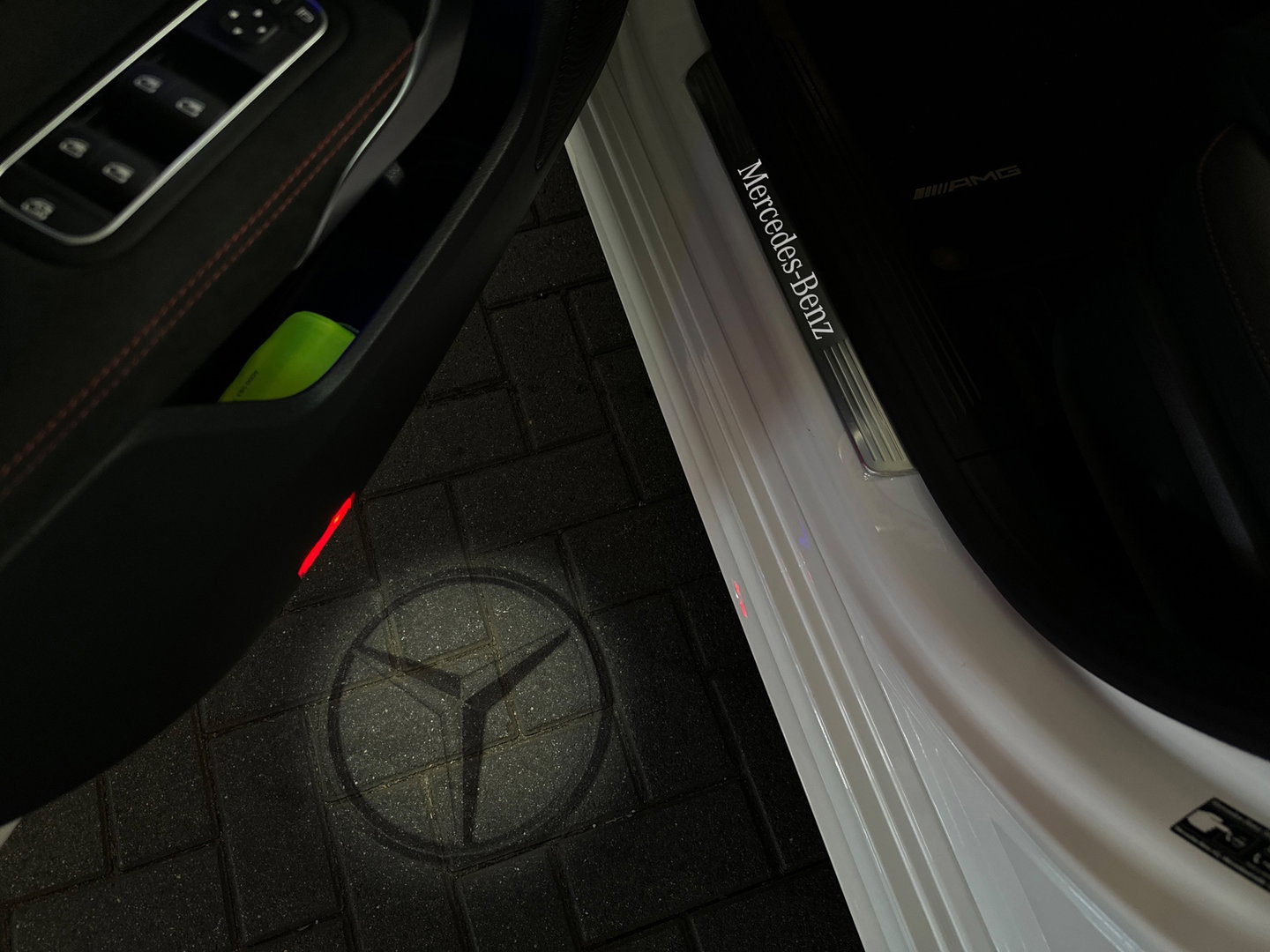Mercedes-Benz A-Klasse 250 e AMG Pano|Memory|Keyless|360 Camera