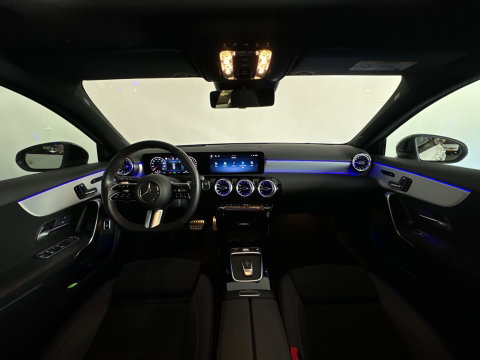 Mercedes-Benz A-Klasse 250 e AMG Pano|Memory|Keyless|360 Camera