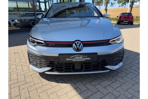 Volkswagen Golf 2.0 TSI GTI 265PK AUTOMAAT PANO NAVI CAMERA HEAD-UP LMV 19 INCH