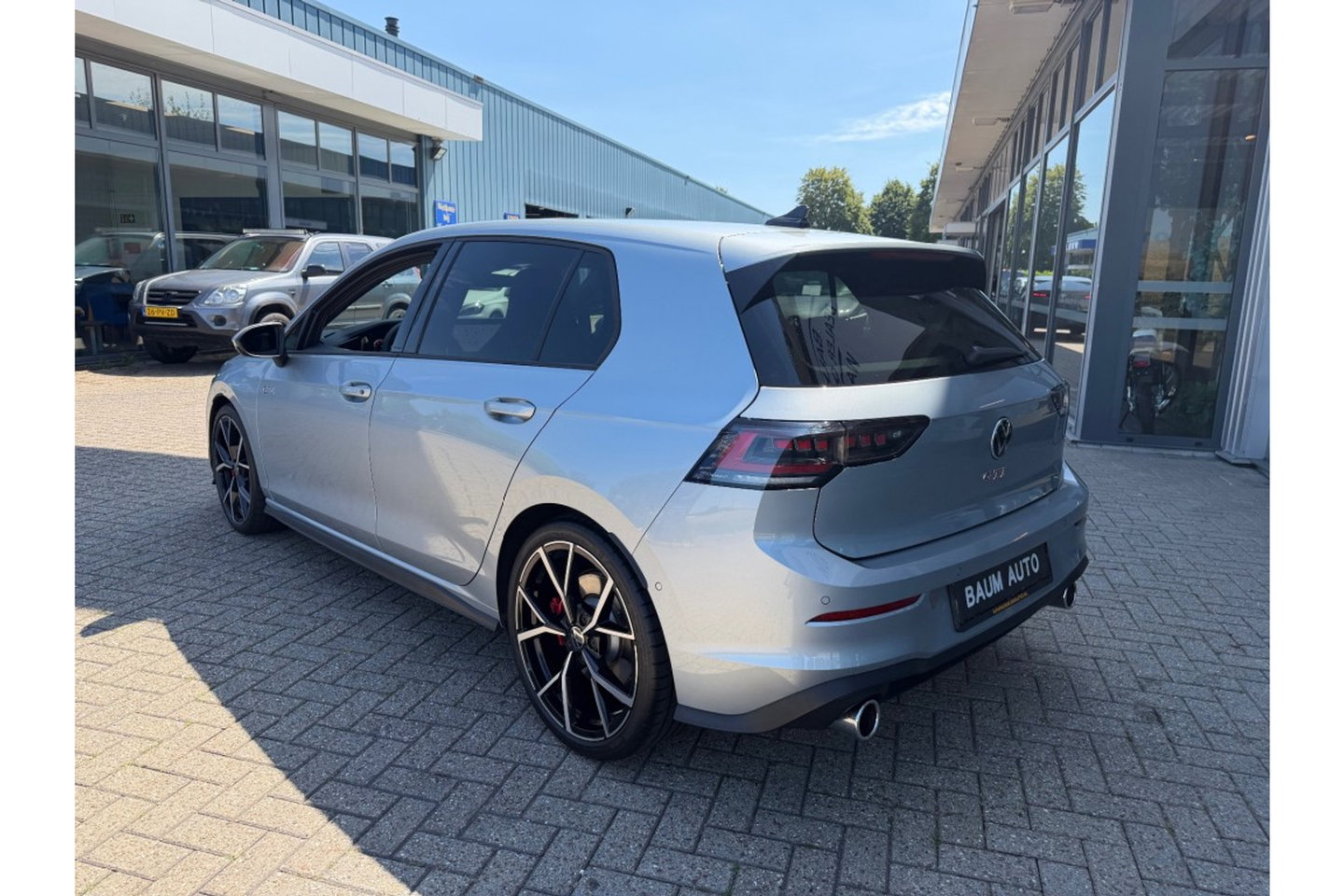Volkswagen Golf 2.0 TSI GTI 265PK AUTOMAAT PANO NAVI CAMERA HEAD-UP LMV 19 INCH