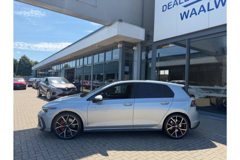 Volkswagen Golf 2.0 TSI GTI 265PK AUTOMAAT PANO NAVI CAMERA HEAD-UP LMV 19 INCH