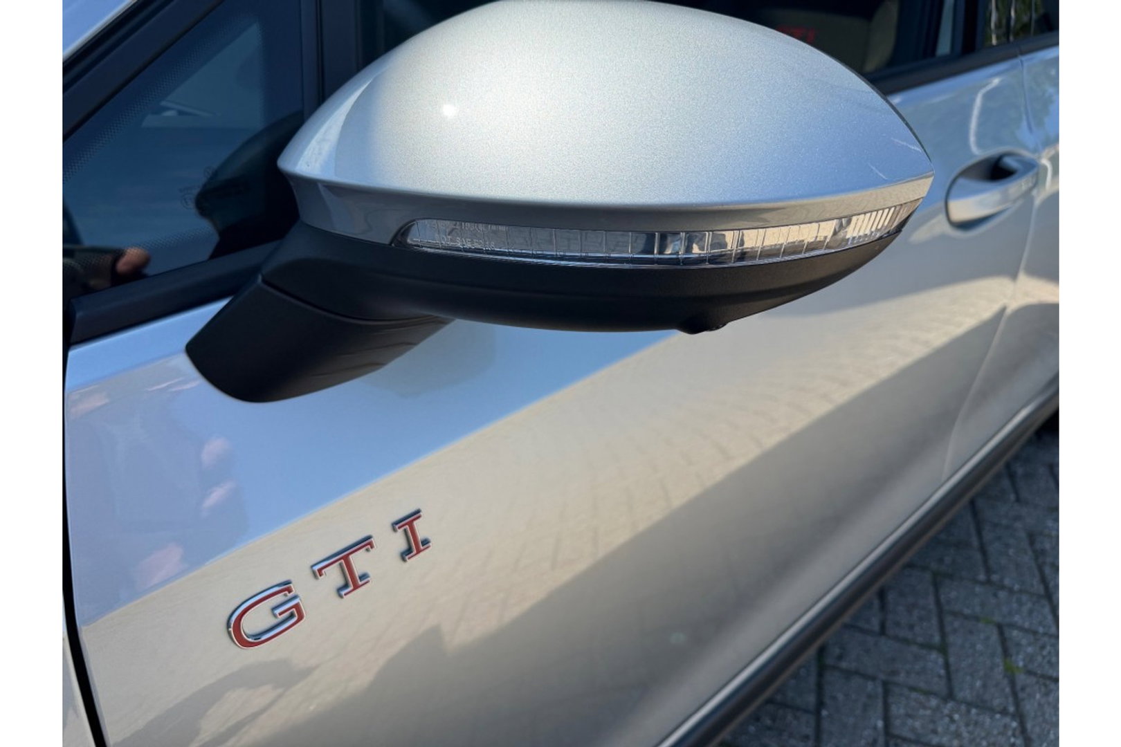 Volkswagen Golf 2.0 TSI GTI 265PK AUTOMAAT PANO NAVI CAMERA HEAD-UP LMV 19 INCH