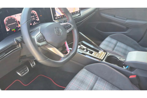 Volkswagen Golf 2.0 TSI GTI 265PK AUTOMAAT PANO NAVI CAMERA HEAD-UP LMV 19 INCH