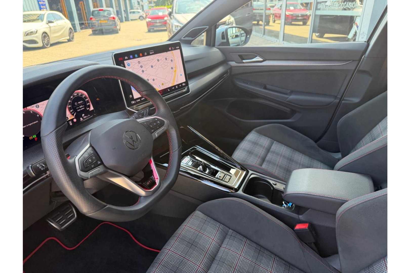 Volkswagen Golf 2.0 TSI GTI 265PK AUTOMAAT PANO NAVI CAMERA HEAD-UP LMV 19 INCH