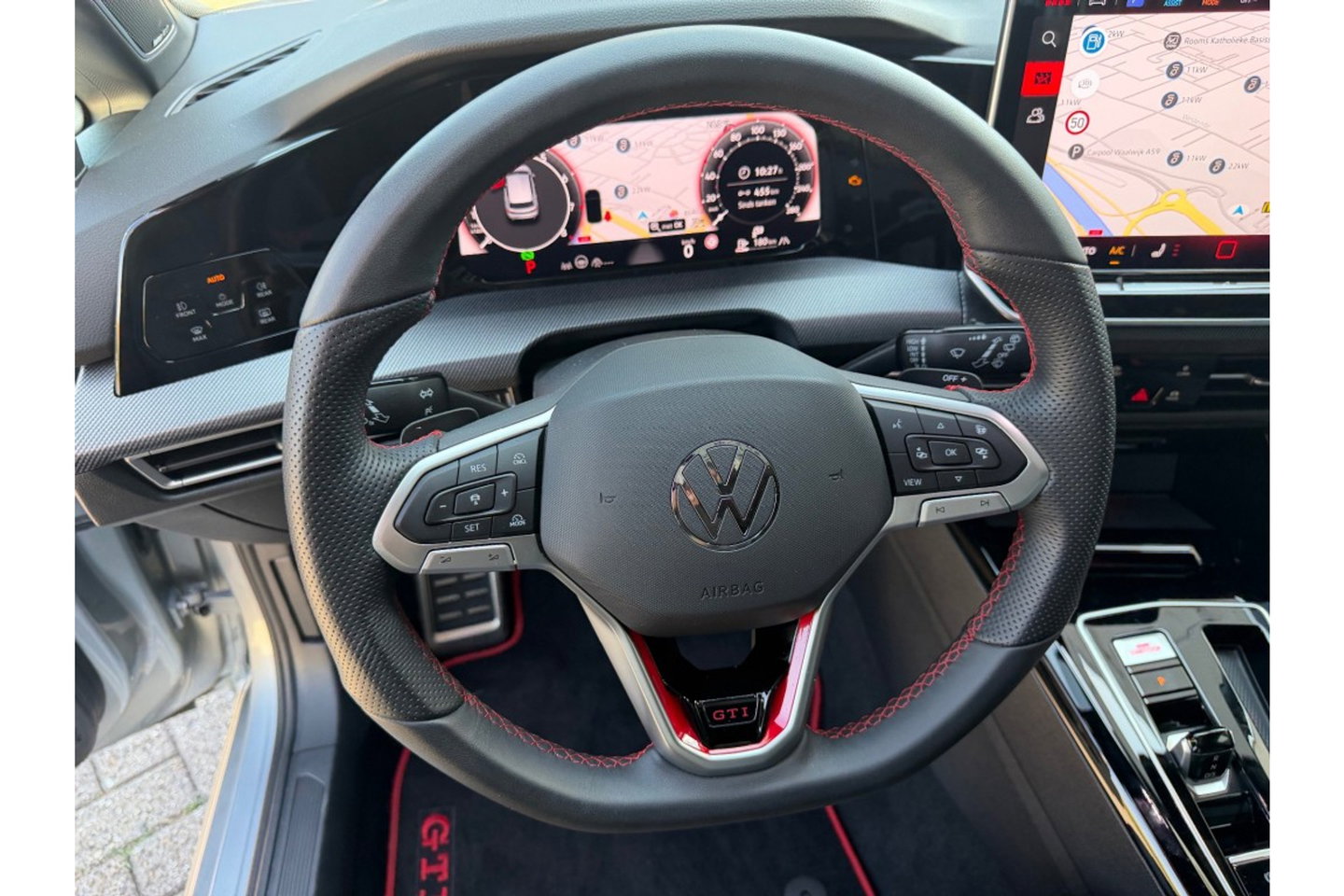 Volkswagen Golf 2.0 TSI GTI 265PK AUTOMAAT PANO NAVI CAMERA HEAD-UP LMV 19 INCH