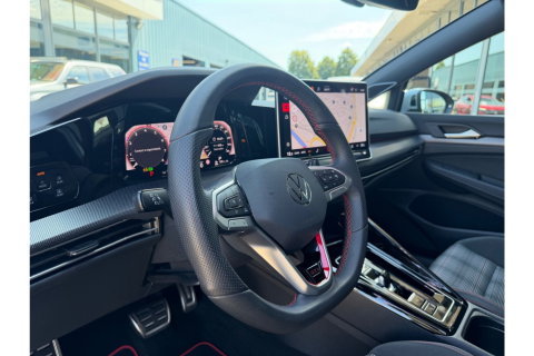 Volkswagen Golf 2.0 TSI GTI 265PK AUTOMAAT PANO NAVI CAMERA HEAD-UP LMV 19 INCH
